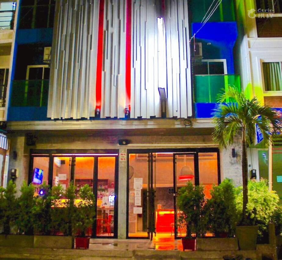 Small Shells Patong Phuket Exterior foto